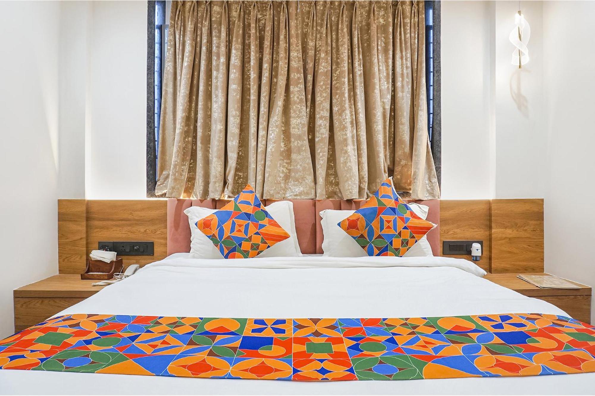 Fabhotel Prime Shourya Residency - Nr Maharshi Karve Museum بونة المظهر الخارجي الصورة
