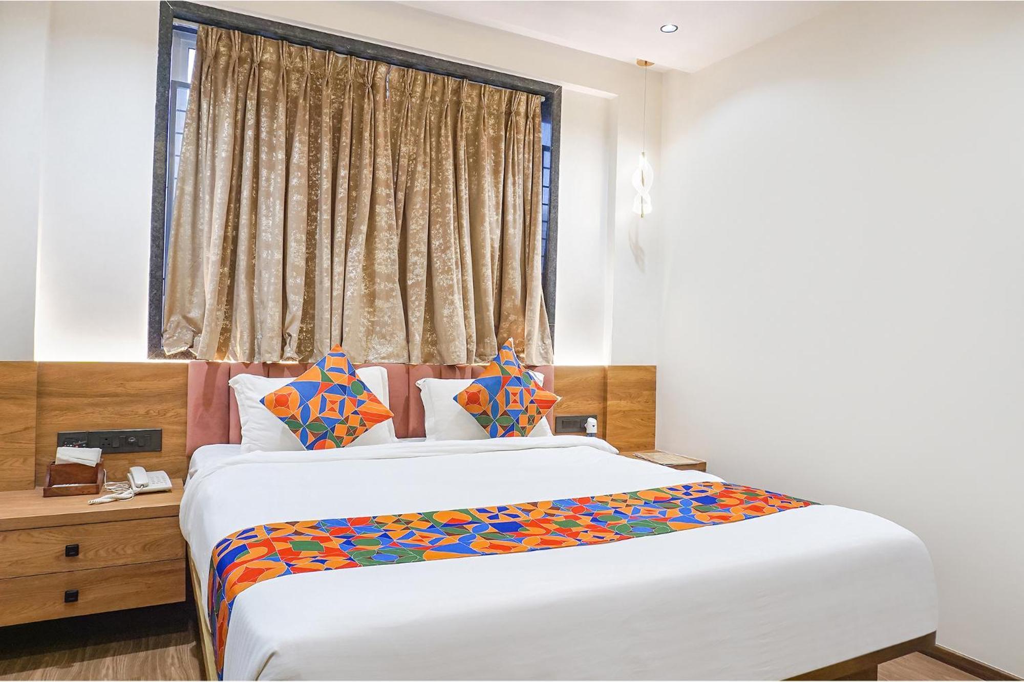 Fabhotel Prime Shourya Residency - Nr Maharshi Karve Museum بونة المظهر الخارجي الصورة