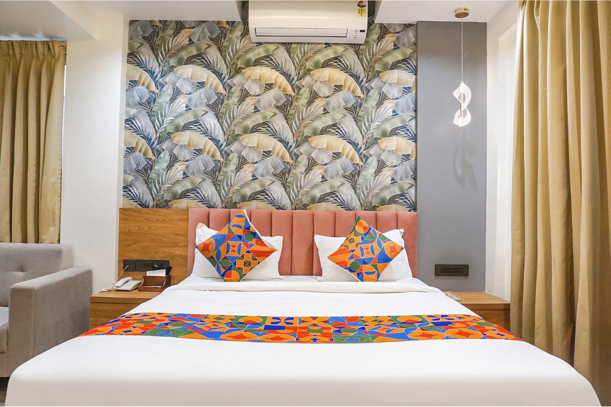 Fabhotel Prime Shourya Residency - Nr Maharshi Karve Museum بونة المظهر الخارجي الصورة
