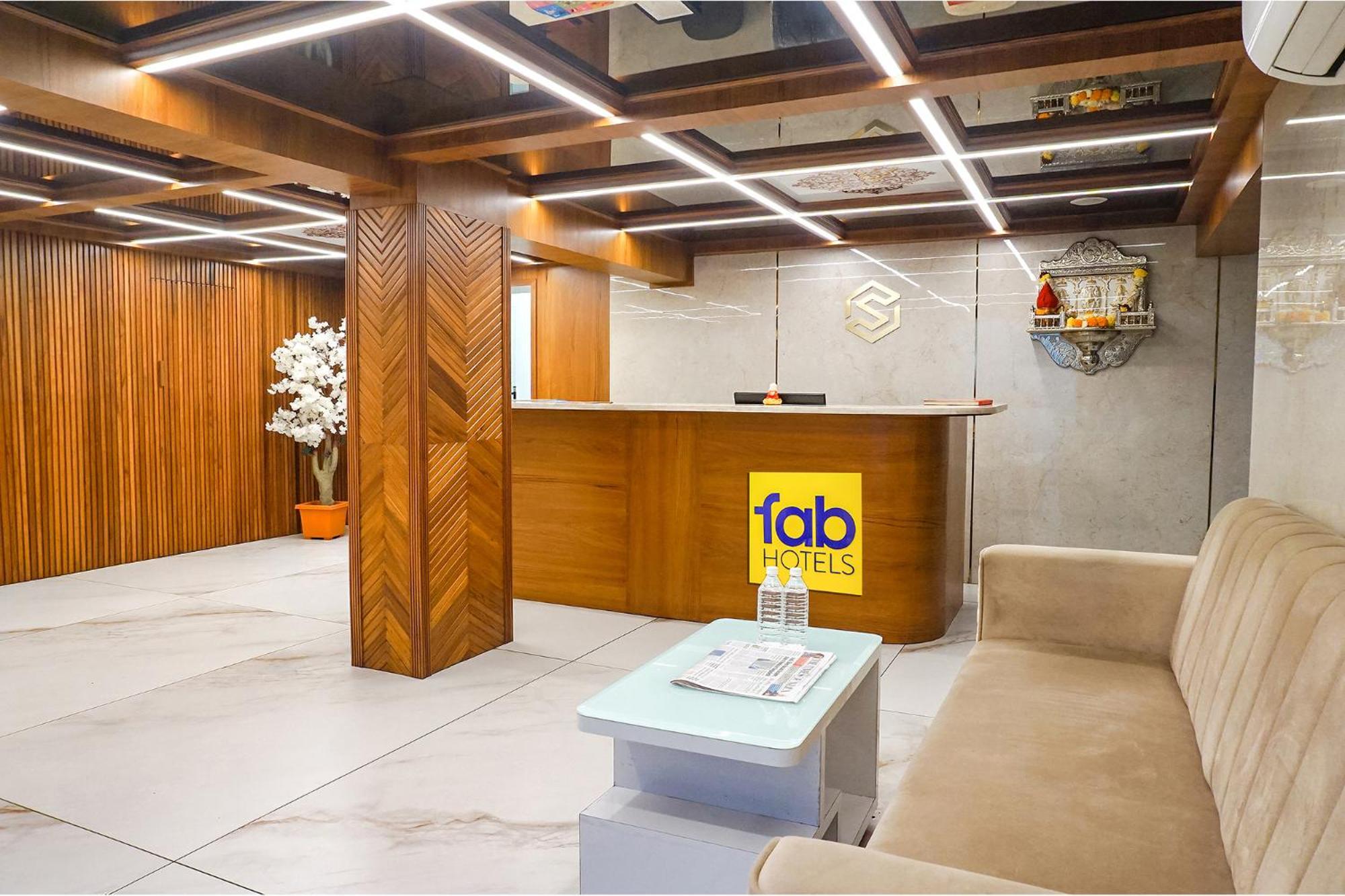 Fabhotel Prime Shourya Residency - Nr Maharshi Karve Museum بونة المظهر الخارجي الصورة